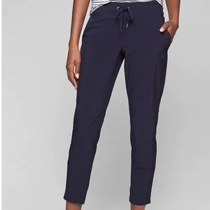 Athleta midtown ankle navy size 2